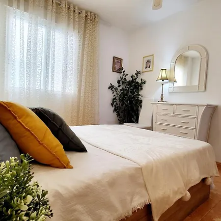 La Residencia De Lia - 200 M From The Torrevieja